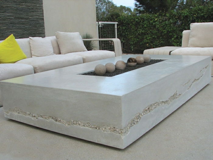 betong-table-vit-och-toll