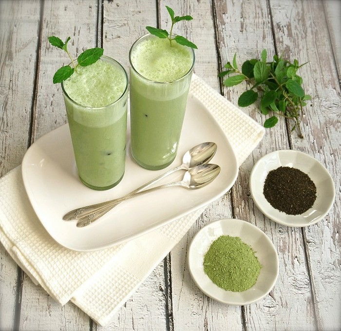 bio-ernæring-matcha-grønn-te-smoothie-for-to sunn frokost-med-partner