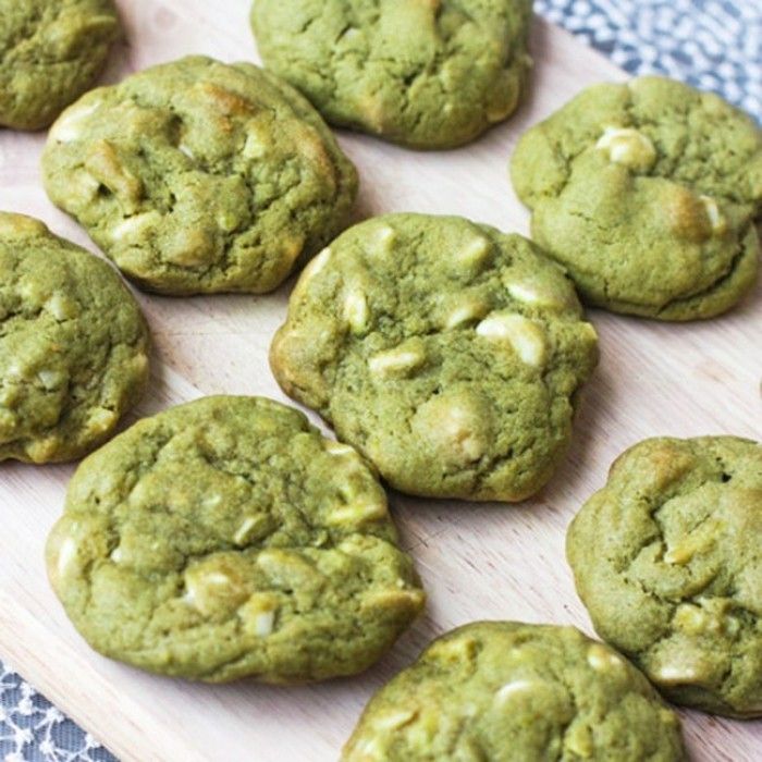 bio-live-matcha-oppskrift-for-grønne-cookies-med-nøtter matcha-kaschews-valnøtt dessert