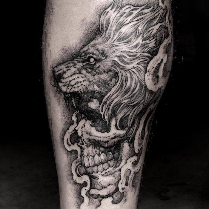 liūtas ir kaukolė - įdomus derinys tatuiruotėi - tatuiruotės tipai