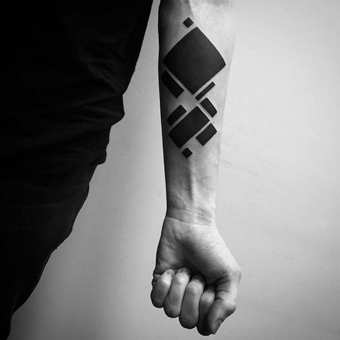 Minimalistinė tatuiruotė, skirtingų dydžių geometriniai tatuiruočių stačiakampiai