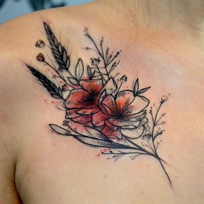 blomma tendril på axeln, blommotiv tatuering, tatueringar för kvinnor
