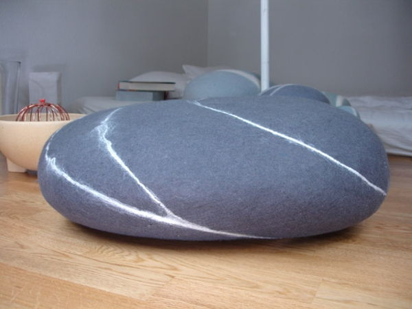 grindų sėdynės pagalvėlė pilka spalva