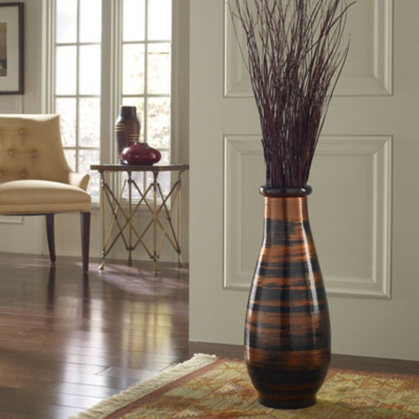 grindų vazos dizainas-labai šiuolaikiškai rudos spalvos