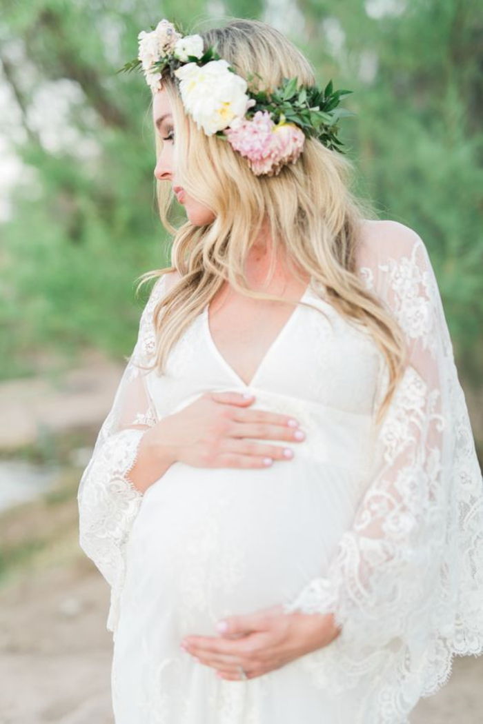 poročna obleka za nosečnice, dolg rokav iz čipke, venec iz rož