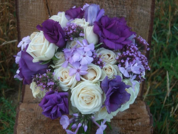 brautstrauß-nuostabus-idėjos-Hochzeitsdeko-vestuvių dekoravimas-kėlimo-in-purple-