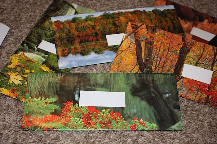 vikta fem kuvert från sidorna i en kalender - gör kuvertet själv
