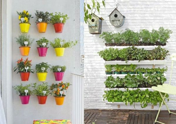 farebné-hrnce, balkón, bylinková záhradka