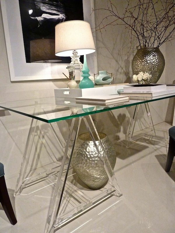 Cool elegant skrivbord till glasskiva