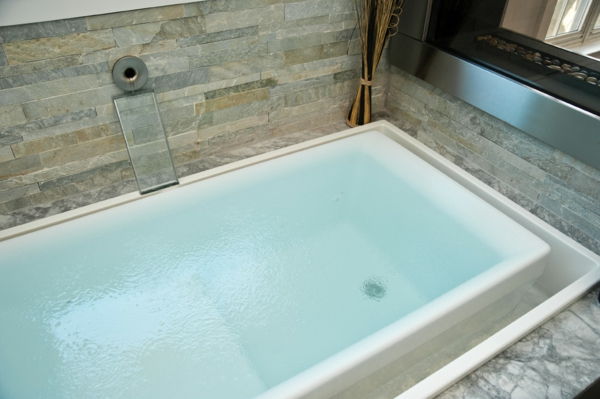 cool-mały wbudowany tub