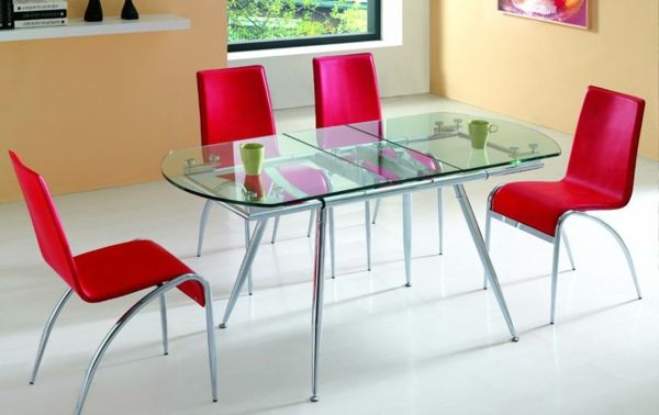 chladič-table-of-sklo-červené stoličky