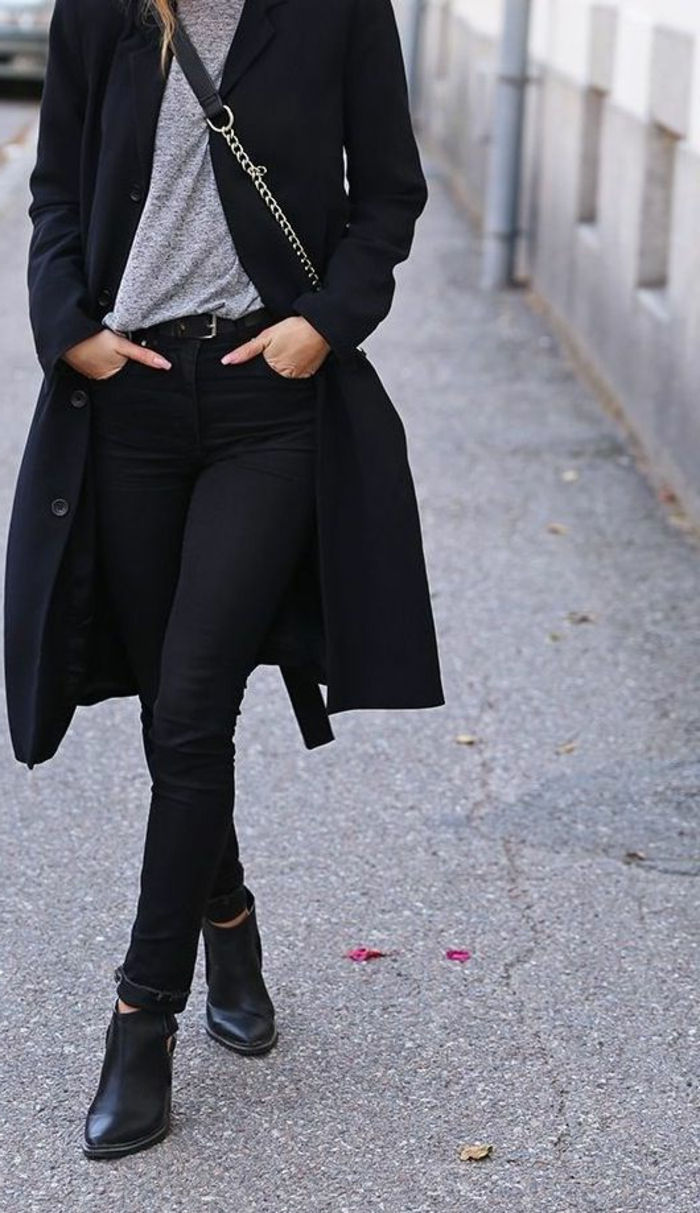 cool modelis Coat Ponios juoda