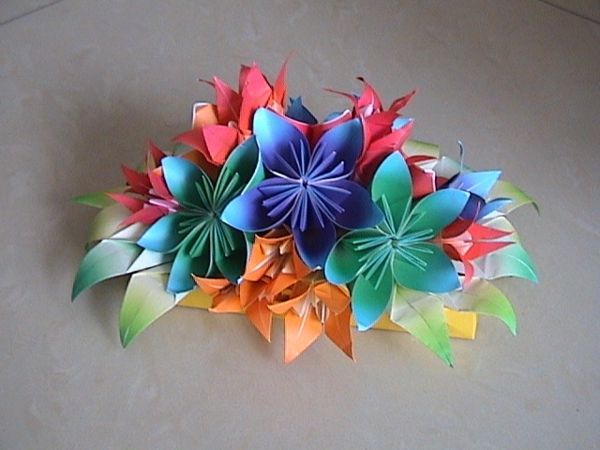 Gėlių kompozicijos Origami