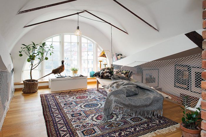 buto dekoravimo idėjos, dizaino svajonių kilimas iš rytinio sėdimosios vietos apvalaus lango dekoro paukštis