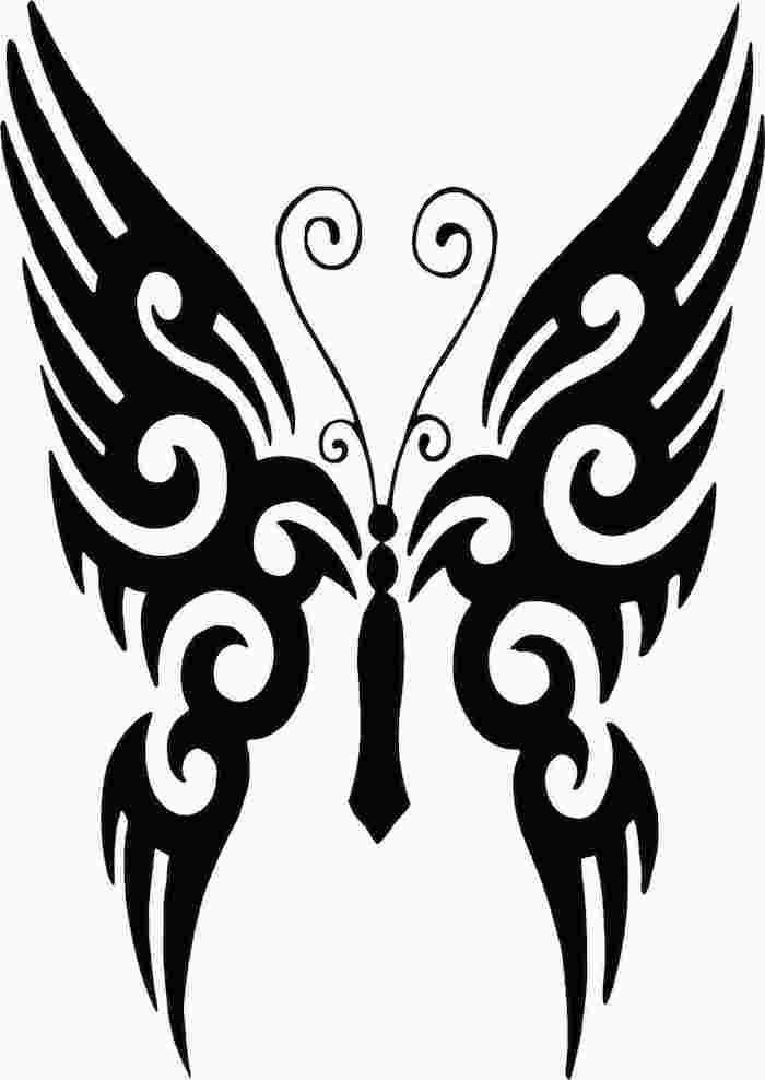 Vi anbefaler deg å ta en titt på denne ideen for en virkelig flott svartflygende sommerfugl tattoo
