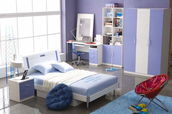 otroška soba pohištvo ideje v modro in vijolično lepa kombinacija zakonska postelja omara miza nočno omarico na posteljo nadstropje blazina stol branje stol