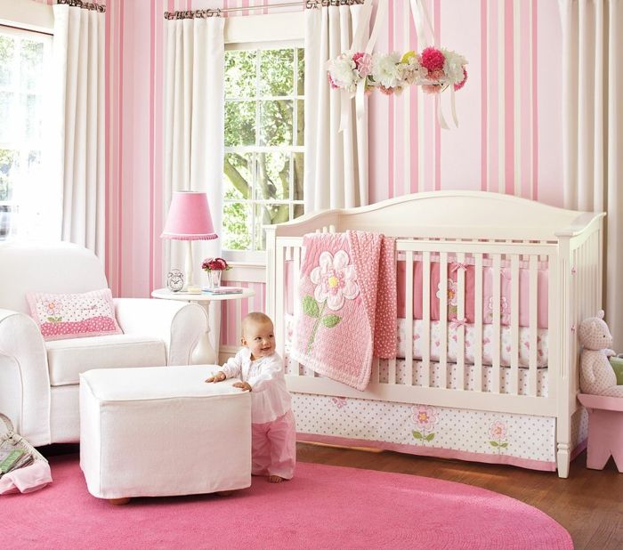 kreş tasarım bebek odası için küçük bebek kız pembe oda büyük pencere battaniye yatak bebek