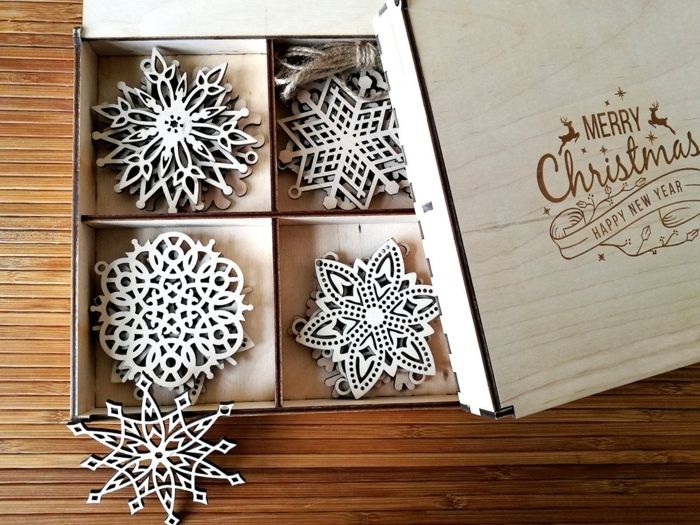 deko medis minimalistiniai žaislai Kalėdų dekoro deko snaigės dėžutės idėjose