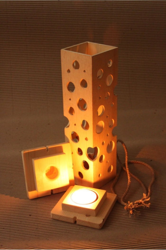 deko medinė medinė lempa su skylėmis su šviesos žibintu ar žibintu, puikiai tinka žibintui