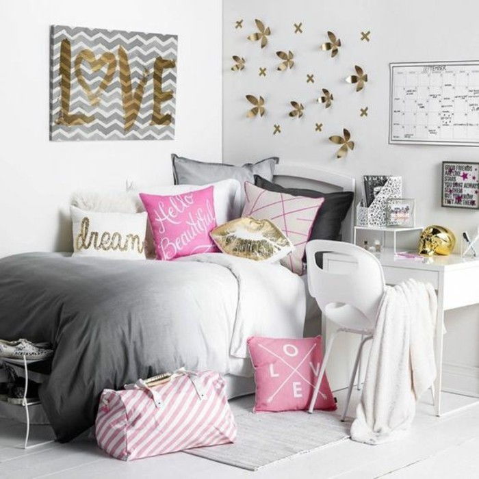 deco-tips en goud-wall sticker-kussen-making-love-white-stoel