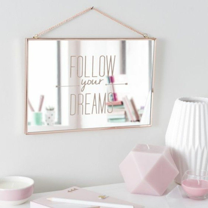 deco-tupps-mirror-with-veeleisende-roze kaarsen