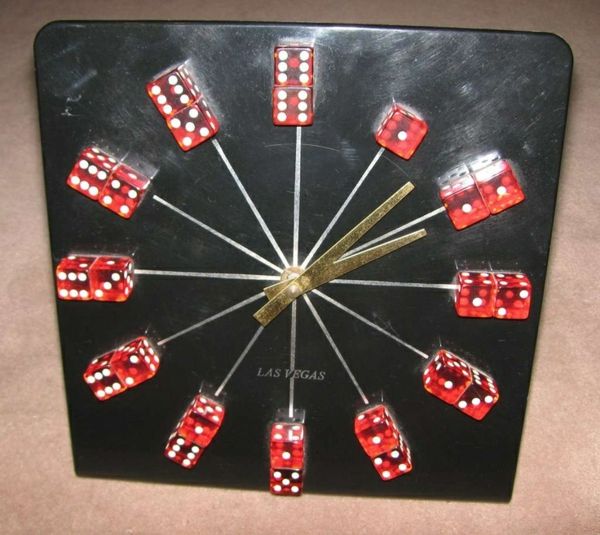 Deco pasiūlymai-Domino laikrodis