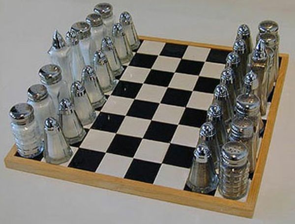 Deco pasiūlymai-šachmatų-su druska-ir-Pfefer