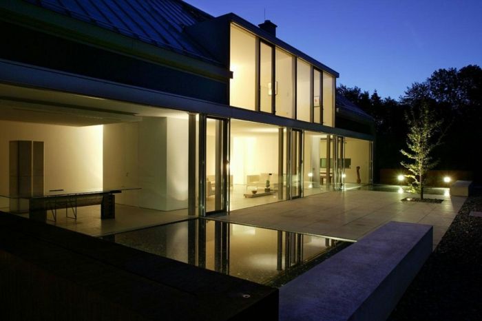 terasa oblikovanje ideje velika hiša dobra osvetlitev svetilke zvečer nočna slika samski
