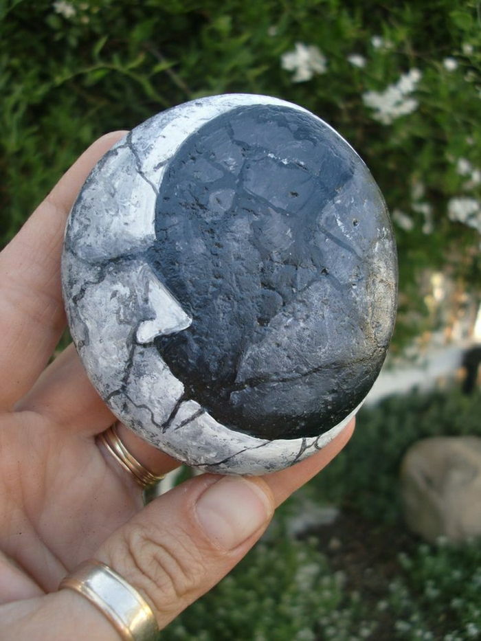 dekorativ stein Moon tegning handpainted