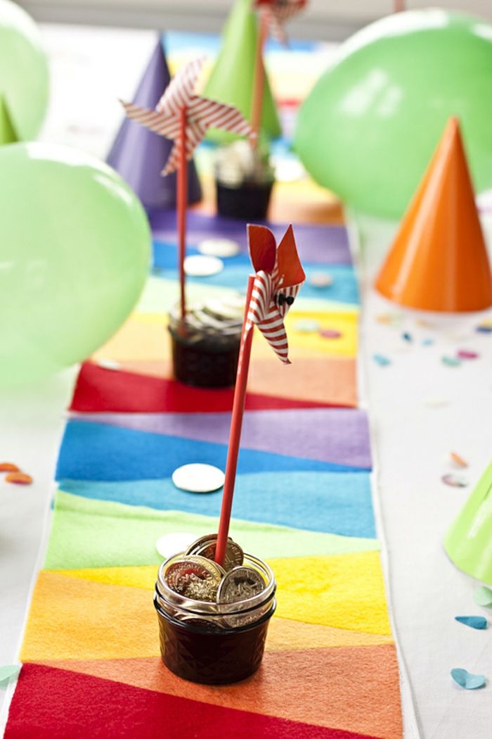 stolný bežec v regebogenových farbách, narodeniny detí, detská párty, party dekorácie