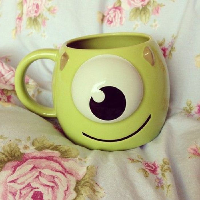 disney-cup green-eye