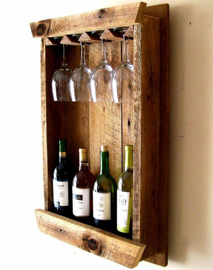 şarap rafı kendiniz fikirler inşa dört şarap şişeleri ve her cam palet mobilya için dört şarap bardakları şişe
