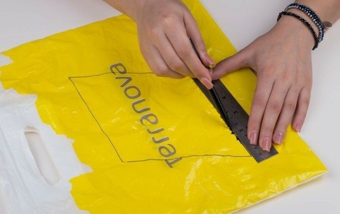 instruções dragão-mexer-artesanais Kite-in-yellow-color