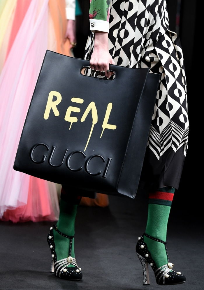 obleka koda casual Gucci torba trendy v 2017 modelu leta zelena barva črno-bela