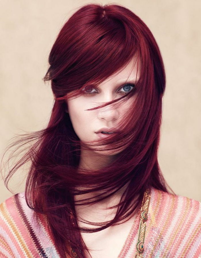 mørk rød-håret-super-look