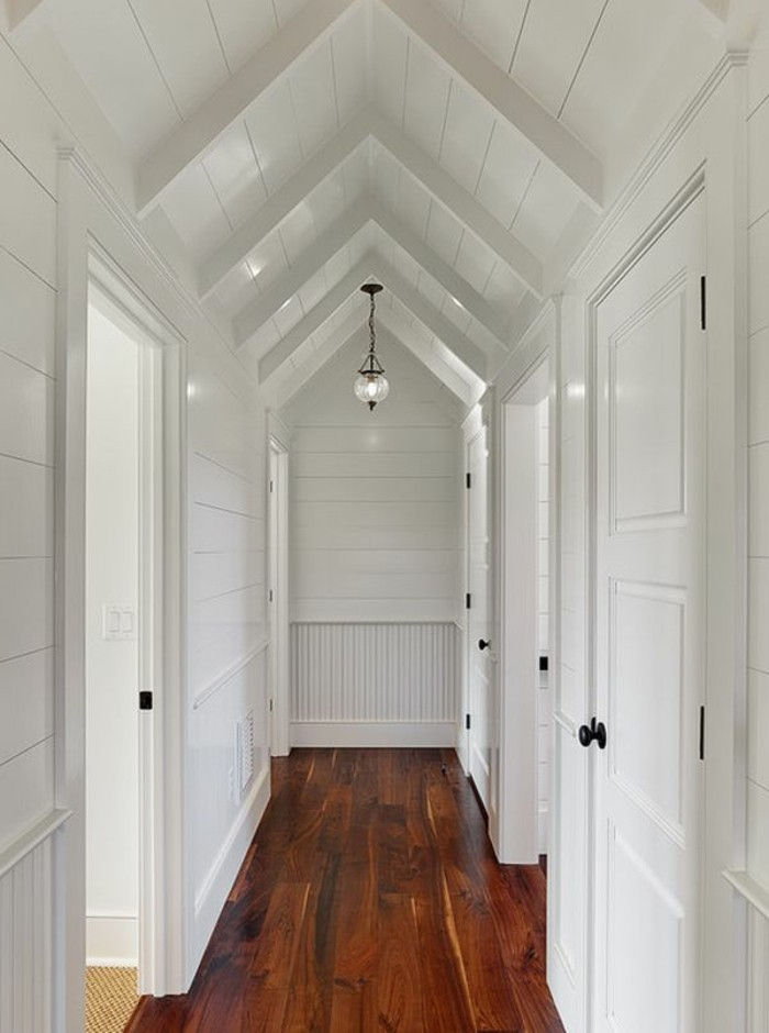 dark-korridoren-ljus-make-all-in-white-färg