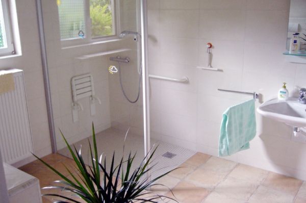 sprcha inštalácia - ozdobte zelenou rastlinou
