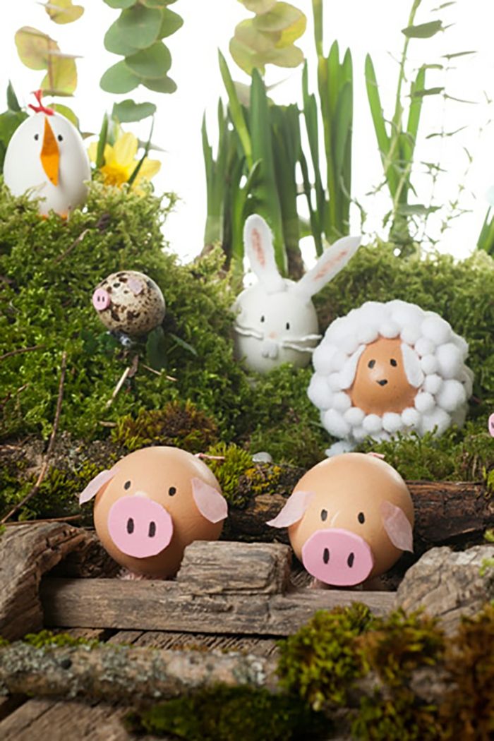 Slike velikonočnih jajc - slike, ki jih obkrožajo domače živali z zelenjem