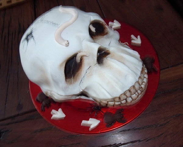 A-kaukolė-idėja-už-Helovinas pyragai