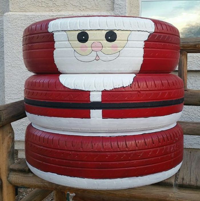 diy nápady - Santa Claus s čiernymi očami a tri červené pneumatiky