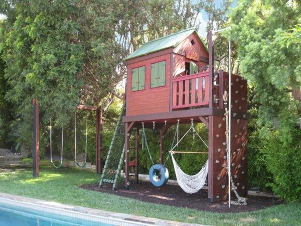 -a-čudovito otrokom house-to-play-v-vrtnarske