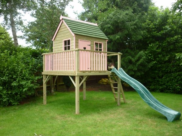 a-čudovit otrokom house-to-play-the-vrt