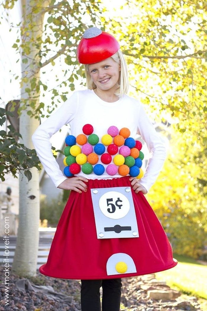 Idei de costume de Halloween - o mașină de dulciuri bluză albă și fustă roșie