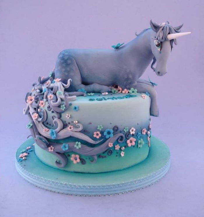 unicorn kaka - här är en underbar lila enhörning