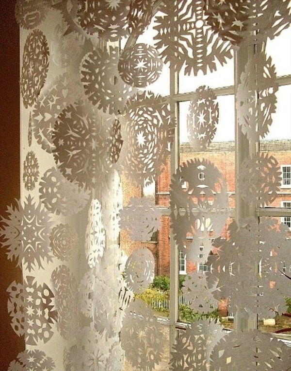 enojno okno dekoracija-za-božično-snežink-of-papirja