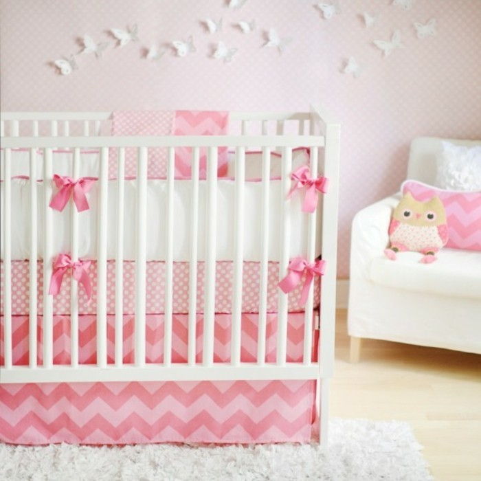 enkrat model baby-posteljica-za-girl-vse-v-roza-bela