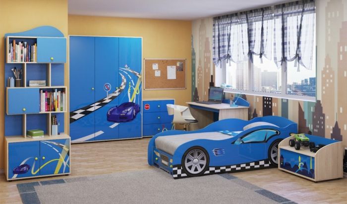 interiérový dizajn detská izba v modrej farbe módne postele ako auto modrý dizajn pre chlapca