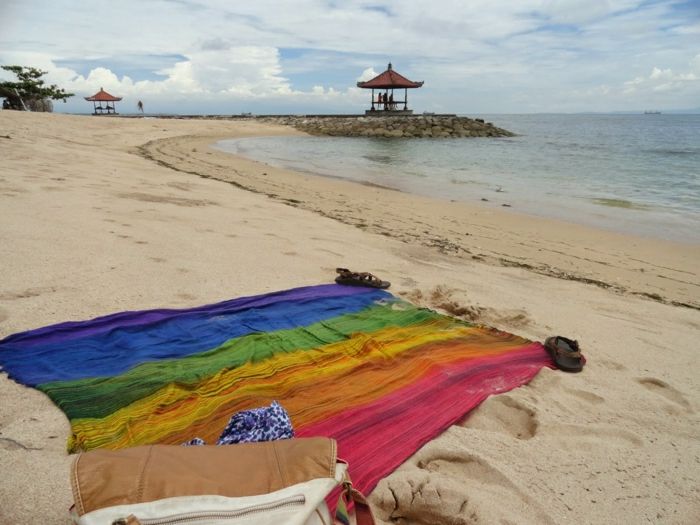lone isolerad-strand handduk-färgade remsor