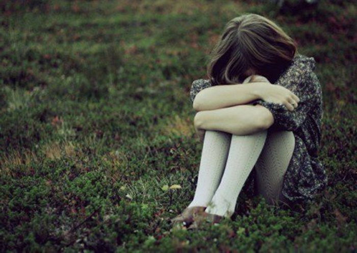 samotny-girl-sad-making