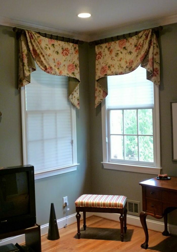 elegantne zavese majhno okno plemiške notranjščina